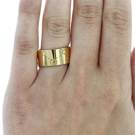 gold womens gucci ring